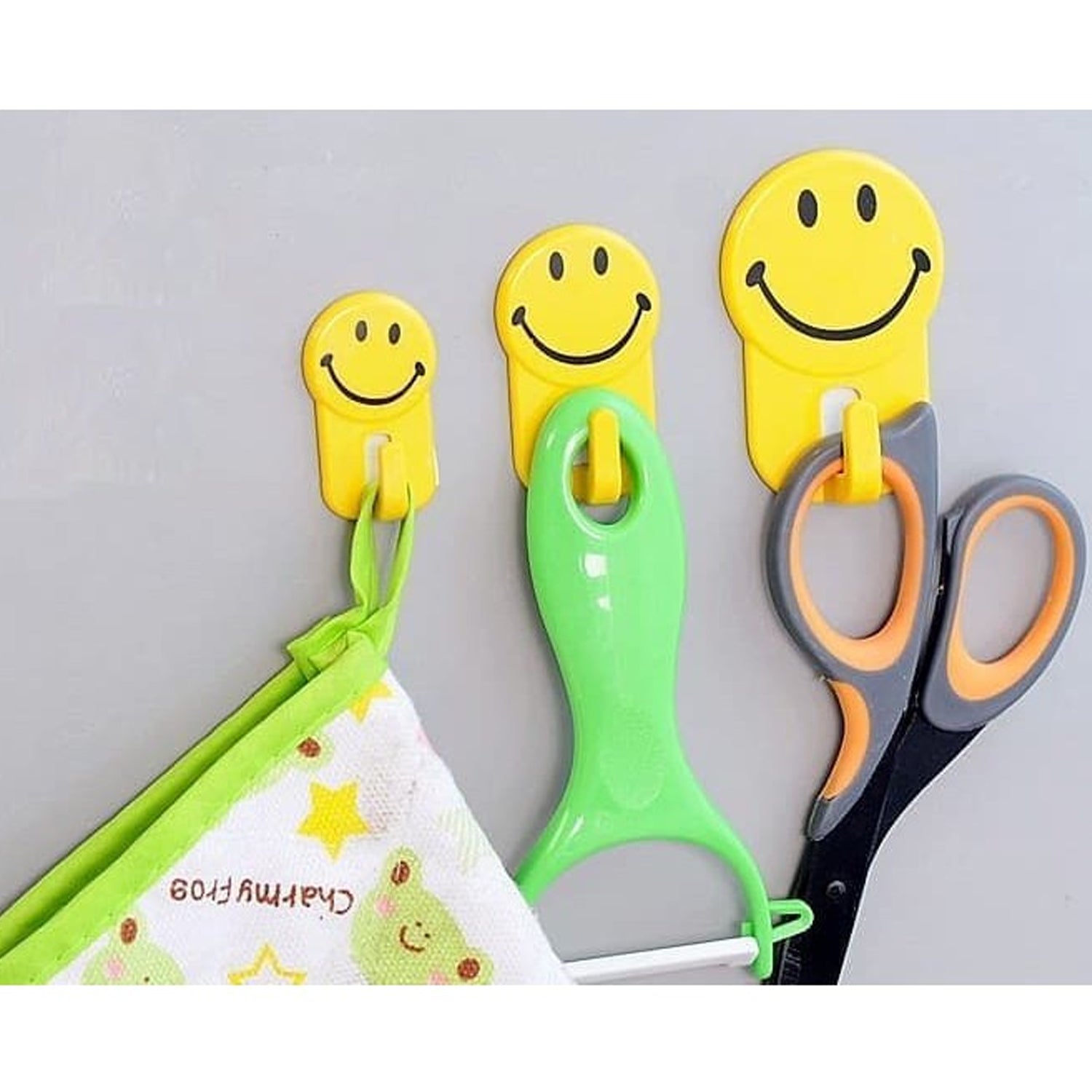 1702 3Pcs Self Adhesive Multipurpose Smiley Hooks For home Use DeoDap