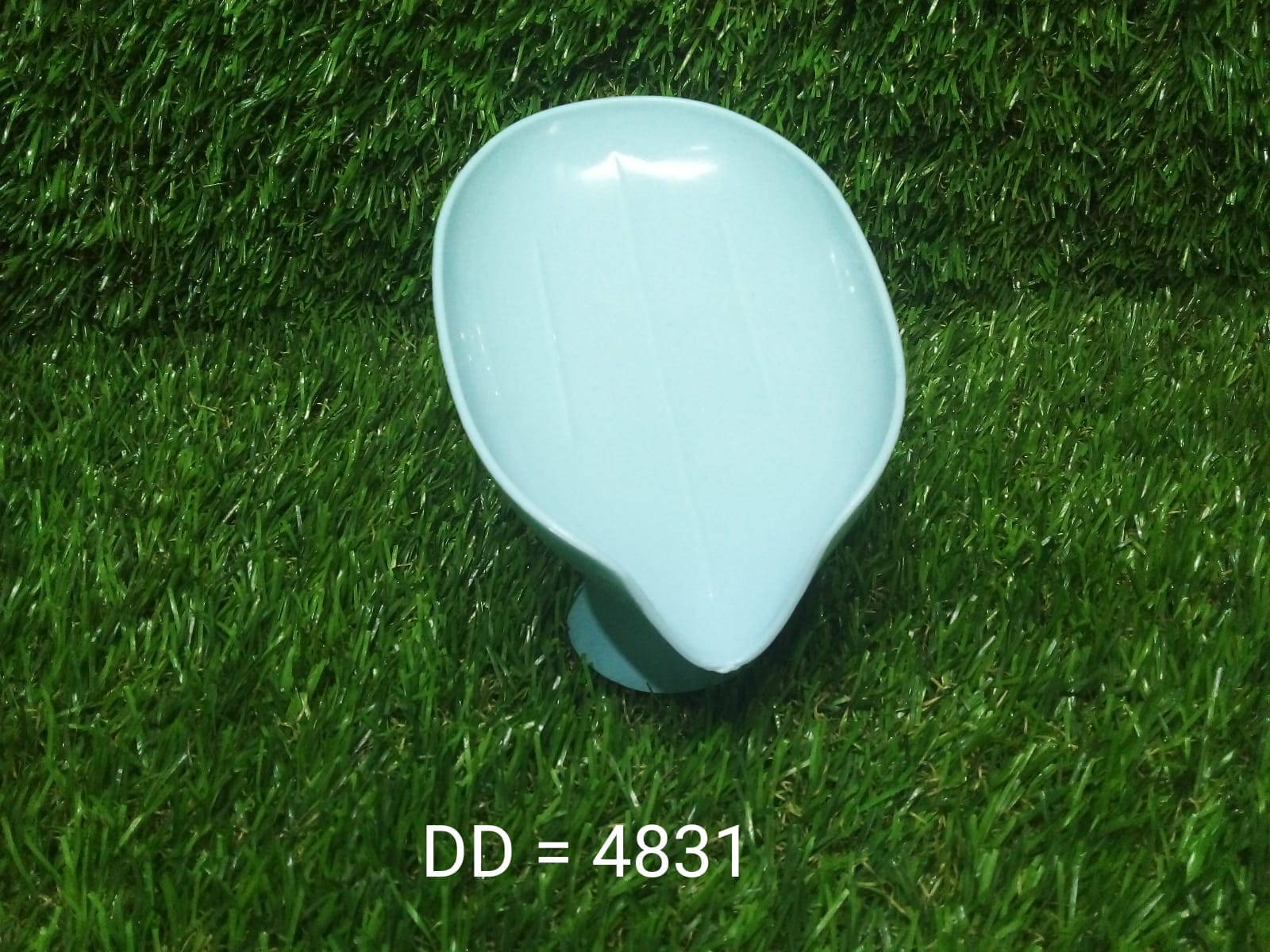 4831 Self Draining Soap Holder for Bathroom Leaf Shape Soap Dish Kitchen Soap Tray DeoDap